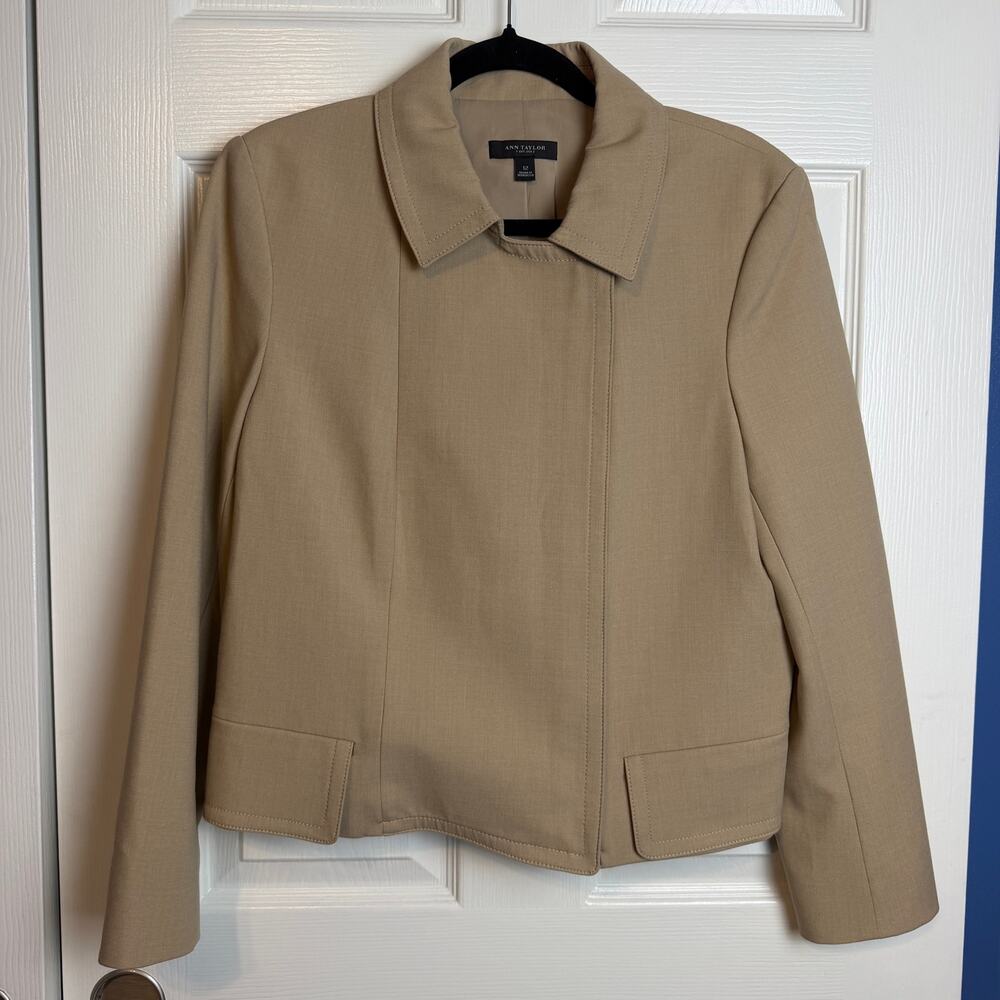 Ann Taylor Womens Size 12 Beige Tan Zip Front Stretch Jacket Blazer